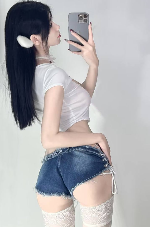 伯恩茅斯RB：足球文化与传统的绿茵传承